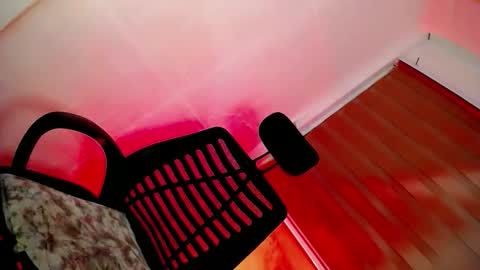 its_me_luna1111 online show from 13, 5, 2026