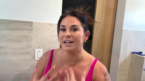 Snapshot of itsabbyrose_ chatting on 6, 2, 2026 Abby Rose online show from 6, 2, 2026