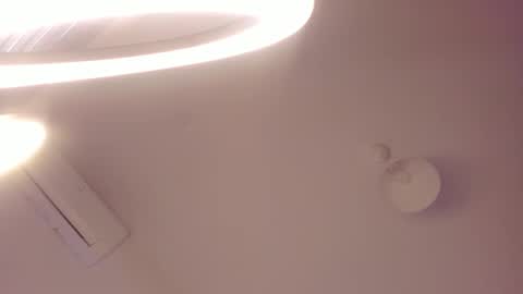 Isabella online show from 12, 11, 2025