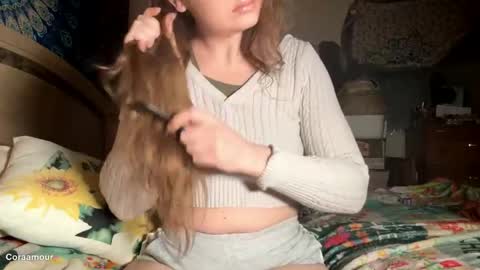 Snapshot of itscoraamour chatting on 26, 4, 2026 itscoraamour online show from 26, 4, 2026