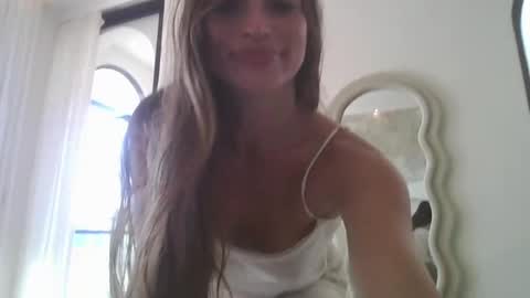 Snapshot of itskatarina chatting on 8, 6, 2026 katarina online show from 8, 6, 2026