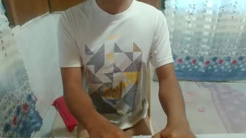 Snapshot of itsmelily05 chatting on 20, 3, 2026 itsmelily05 online show from 20, 3, 2026