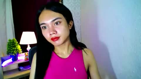 Snapshot of itsmeloveypinay chatting on 24, 9, 2025 itsmeloveypinay online show from 24, 9, 2025