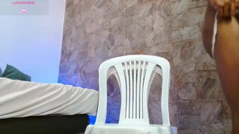 Snapshot of itsmikenoir chatting on 13, 10, 2025 Limited offer 50 online show from 13, 10, 2025