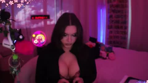 Snapshot of itsnickibabyy chatting on 8, 2, 2026 Nicki Foxx online show from 8, 2, 2026