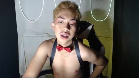 Snapshot of itsyourcummerboy_xx chatting on 11, 4, 2026 Kyle online show from 11, 4, 2026