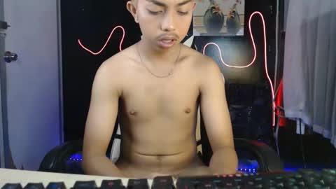 Snapshot of itsyourcummerboy_xx chatting on 20, 4, 2026 Kyle online show from 20, 4, 2026