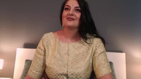 Snapshot of itsyourlady chatting on 17, 5, 2026 Melissa Khaan online show from 17, 5, 2026