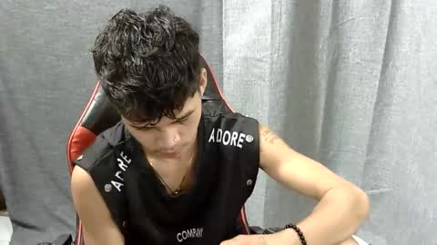 itzme_john online show from 5, 4, 2026