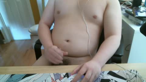 itzpillow_ online show from 3, 3, 2025