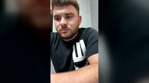 Snapshot of iurcupetru07 chatting on 15, 12, 2025 iurcupetru07 online show from 15, 12, 2025