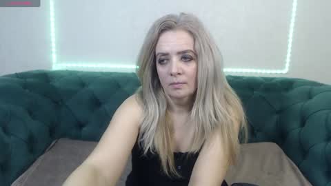 Snapshot of ivanacharm chatting on 7, 1, 2025 ivanacharm online show from 7, 1, 2025