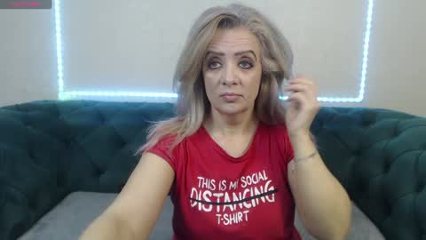 Snapshot of ivanacharm chatting on 3, 2, 2025 ivanacharm online show from 3, 2, 2025