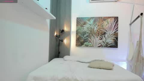 ivania_lua online show from 14, 5, 2026