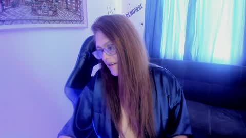 Snapshot of ivette_shaira chatting on 11, 5, 2026 IVETTE online show from 11, 5, 2026