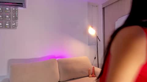 Ivon online show from 14, 9, 2025