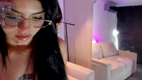 Ivon online show from 17, 9, 2025