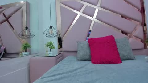 Snapshot of ivonjanice chatting on 20, 11, 2025 IvonJanice online show from 20, 11, 2025