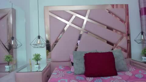 Snapshot of ivonjanice chatting on 29, 11, 2025 IvonJanice online show from 29, 11, 2025