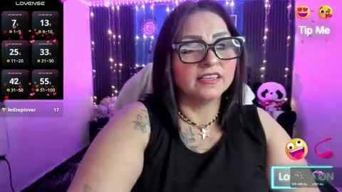 Snapshot of ivonnee17_ chatting on 16, 4, 2026 Ivonne online show from 16, 4, 2026