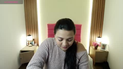 I V O N N E R O S S online show from 6, 4, 2026