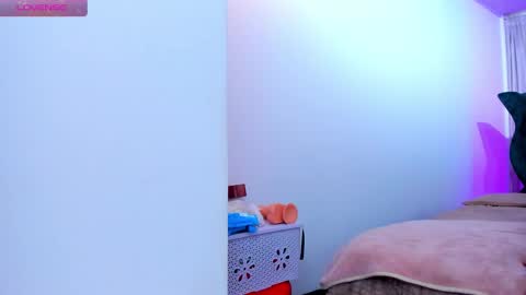 Ivonny online show from 6, 11, 2025