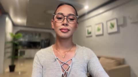 kirstenelsie online show from 28, 10, 2025