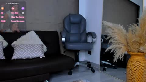 Daniela  online show from 21, 1, 2025