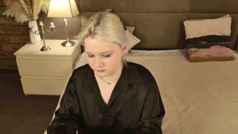 Snapshot of ivy_marlowe chatting on 7, 4, 2026 Ivy online show from 7, 4, 2026