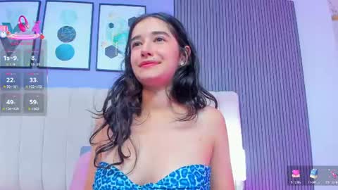 Snapshot of ivy_petit chatting on 9, 7, 2026 Ivy petit online show from 9, 7, 2026