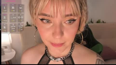 Snapshot of ivy_ragnar chatting on 14, 4, 2026 Pamela online show from 14, 4, 2026