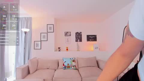 Snapshot of ivy_rein chatting on 21, 11, 2025 NEW MODEL Ivy online show from 21, 11, 2025