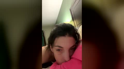 Snapshot of ivy_rose90 chatting on 11, 3, 2026 ivy_rose90 online show from 11, 3, 2026