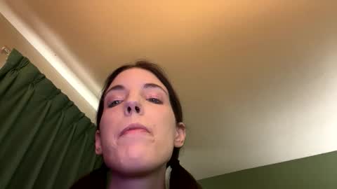 Snapshot of ivy_rose90 chatting on 1, 4, 2026 ivy_rose90 online show from 1, 4, 2026