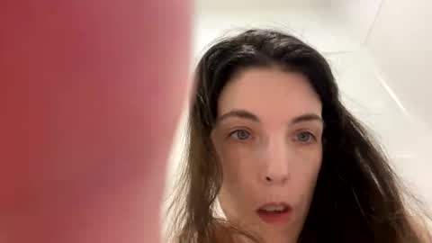Snapshot of ivy_rose90 chatting on 1, 5, 2026 ivy_rose90 online show from 1, 5, 2026