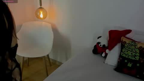 Ivy  online show from 23, 12, 2025