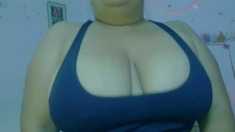 Snapshot of ivydesouzaa chatting on 10, 6, 2026 ivydesouza online show from 10, 6, 2026