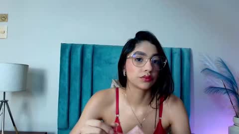 IvyJhonss online show from 8, 11, 2025