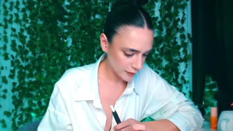 Snapshot of ivyjonson chatting on 8, 12, 2024 Miss Ivy online show from 8, 12, 2024