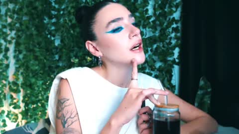 Snapshot of ivyjonson chatting on 22, 12, 2024 Miss Ivy online show from 22, 12, 2024