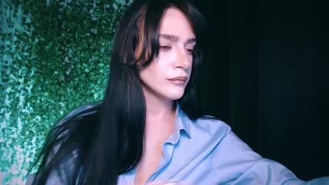 Snapshot of ivyjonson chatting on 5, 2, 2025 Miss Ivy online show from 5, 2, 2025