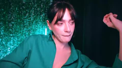 Snapshot of ivyjonson chatting on 15, 2, 2025 Miss Ivy online show from 15, 2, 2025