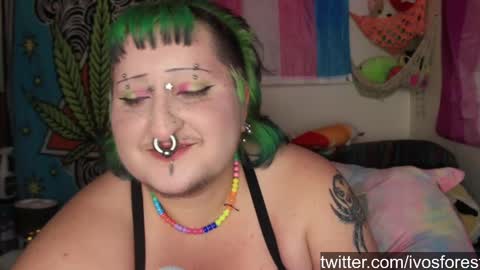 Snapshot of ivylustful chatting on 15, 9, 2025 Ivo Lustful hethey Eris Allure shethey online show from 15, 9, 2025