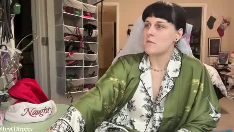 Ivy Minxxx online show from 25, 12, 2024