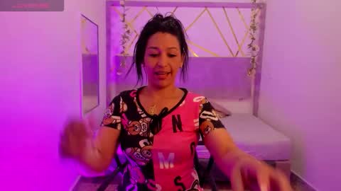 Snapshot of ivyshine7 chatting on 1, 12, 2025 ivyshine7 online show from 1, 12, 2025