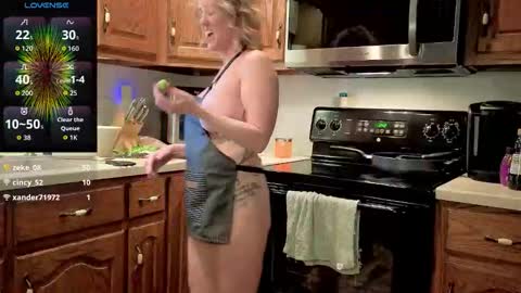 Snapshot of ivyxnyxx chatting on 17, 11, 2025 Ivy Nyxx online show from 17, 11, 2025