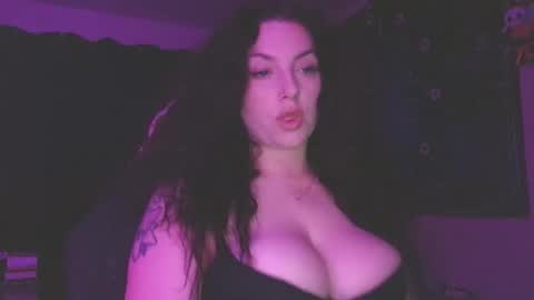 Snapshot of ivyy_sinss chatting on 18, 4, 2026 Amiee online show from 18, 4, 2026