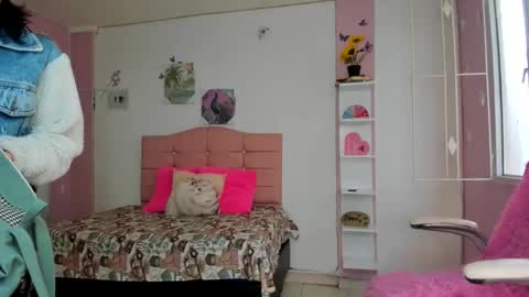 Snapshot of ivyyemerald_ chatting on 30, 5, 2026 IVY online show from 30, 5, 2026