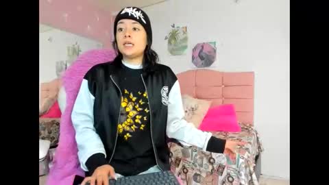 Snapshot of ivyyemerald_ chatting on 9, 6, 2026 IVY online show from 9, 6, 2026