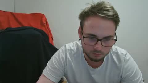 Snapshot of iwantfucknow chatting on 15, 12, 2025 iwantfucknow online show from 15, 12, 2025